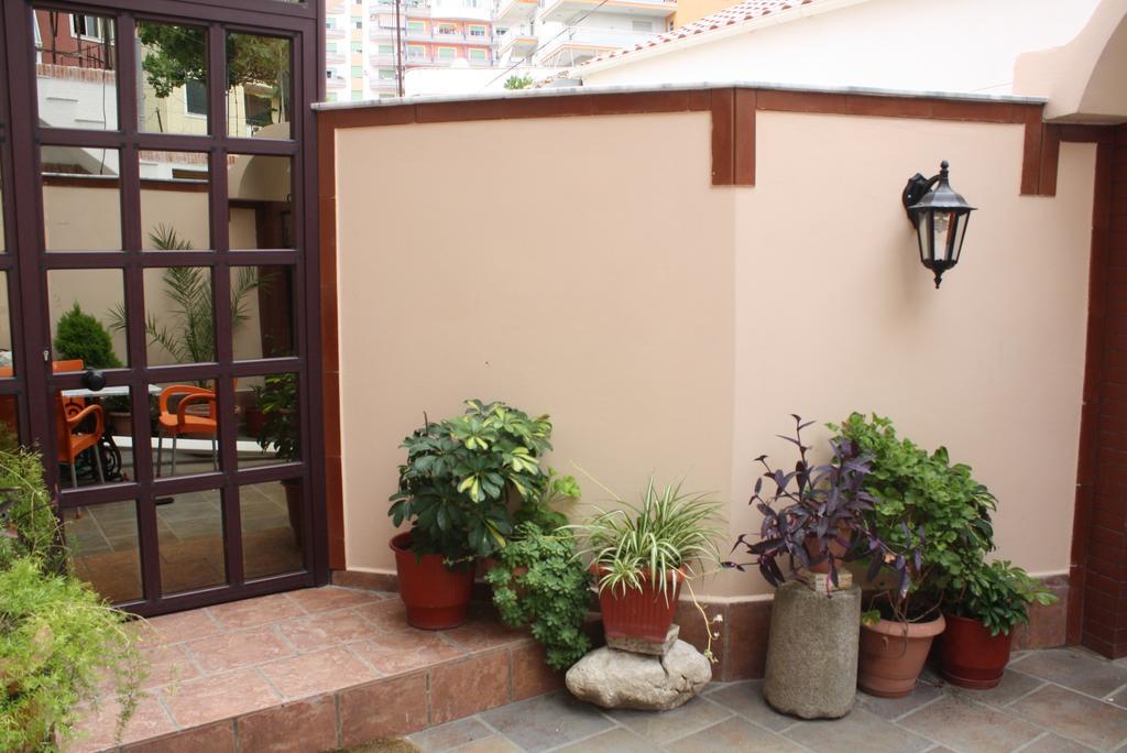 Hotel Pepeto Durrës Exterior foto